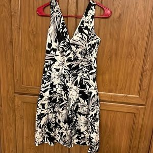 White House/Black Market Dress